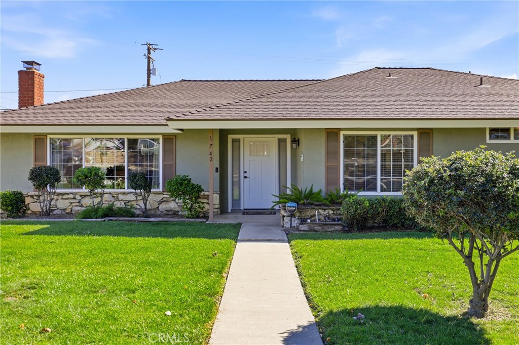 1742 N Albright Avenue