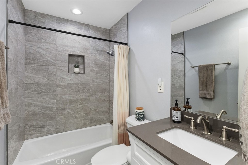 Lakewood East - Residential