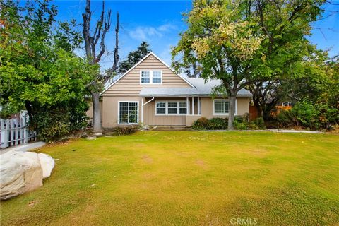 Photo of 817 E Ada Avenue, Glendora, CA 91741 (MLS # CV26096618)