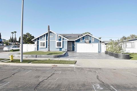 Photo of 6387 ANVIL LAKE AVE Ave, San Diego, CA 92119 (MLS # 250037395SD) Photo of 6387 ANVIL LAKE AVE Ave, San Diego, CA 92119 (MLS # 250037395SD)