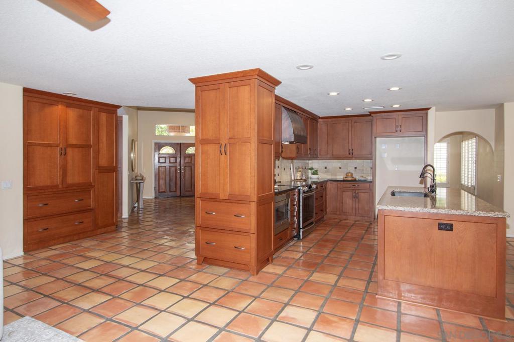 14371 Silver Heights