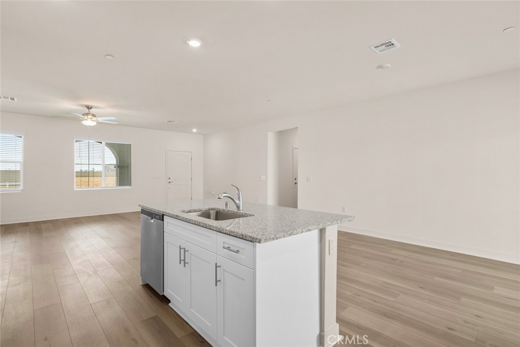 22832 Saddleback Avenue