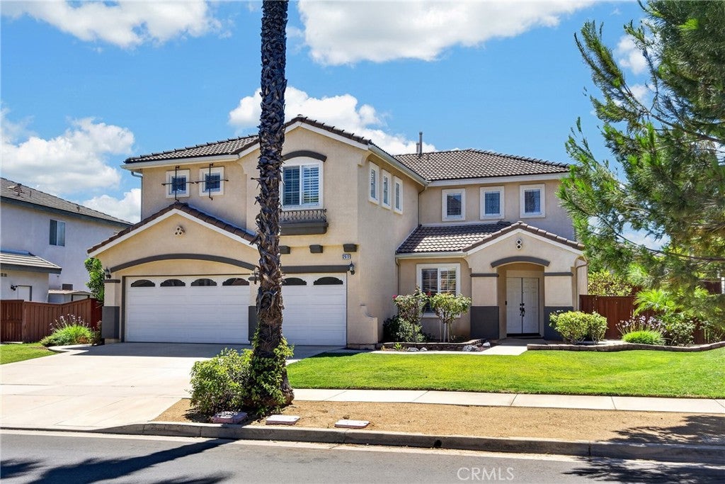 12611 Avocado Way