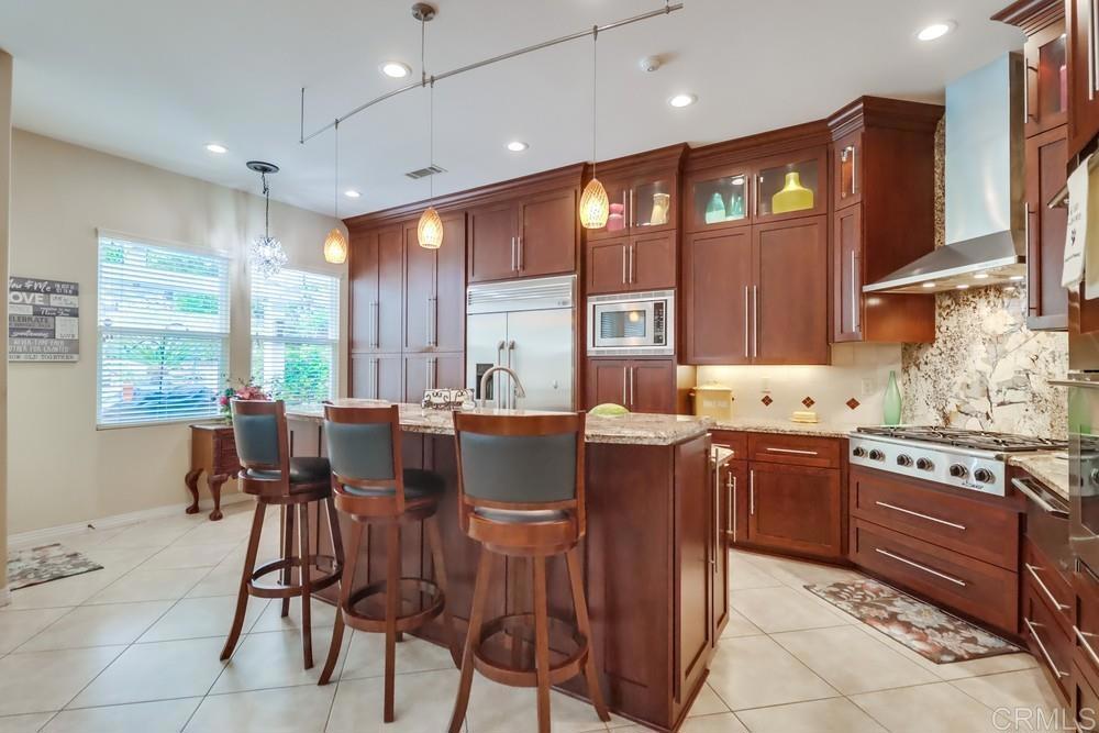 2551 View Trail Ct