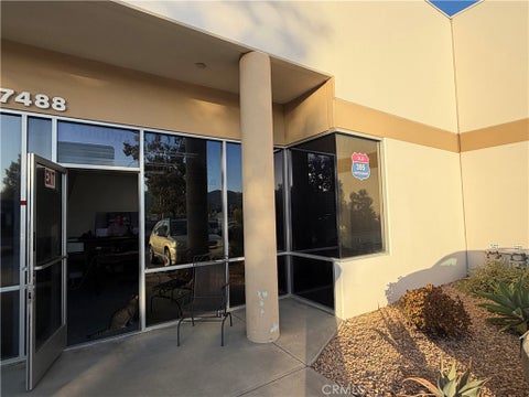 Photo of 27488 Enterprise Cir W CIR #2, Temecula, CA 92590 (MLS # SW26203389)