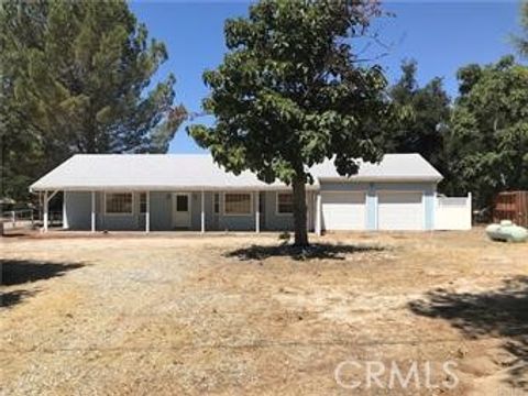 Photo of 15313 Spunky Canyon Road, Green Valley, CA 91390 (MLS # SR25247758) Photo of 15313 Spunky Canyon Road, Green Valley, CA 91390 (MLS # SR25247758)
