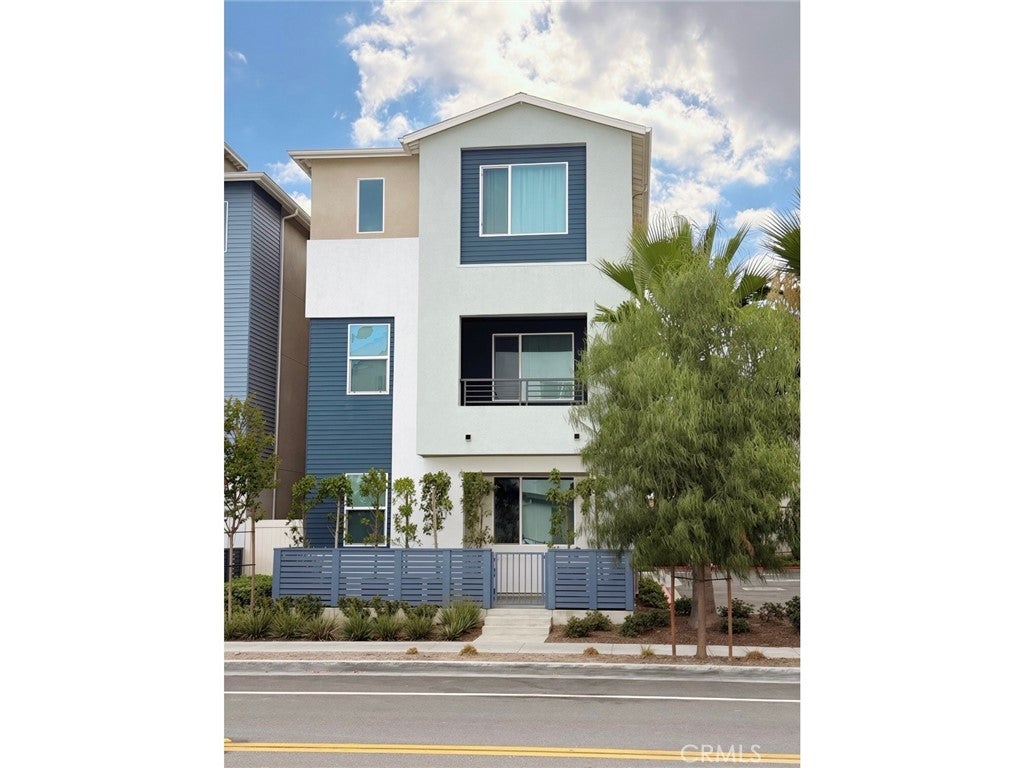 254 N Standard Avenue