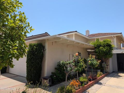 Photo of 32164 Beachlake Lane, Westlake Village, CA 91361 (MLS # 225002934)