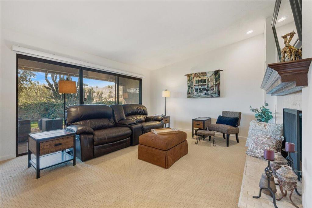 Chaparral C.C. - Residential