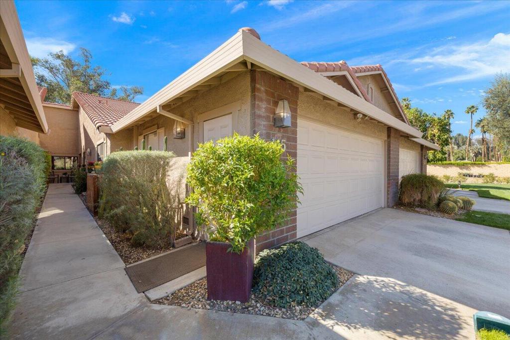 Chaparral C.C. - Residential