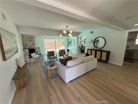 MLS: SR26076259