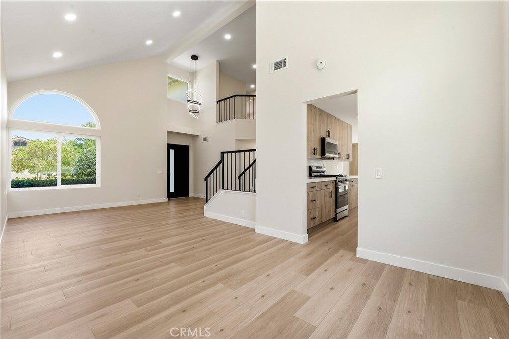 3328 Braemar Lane