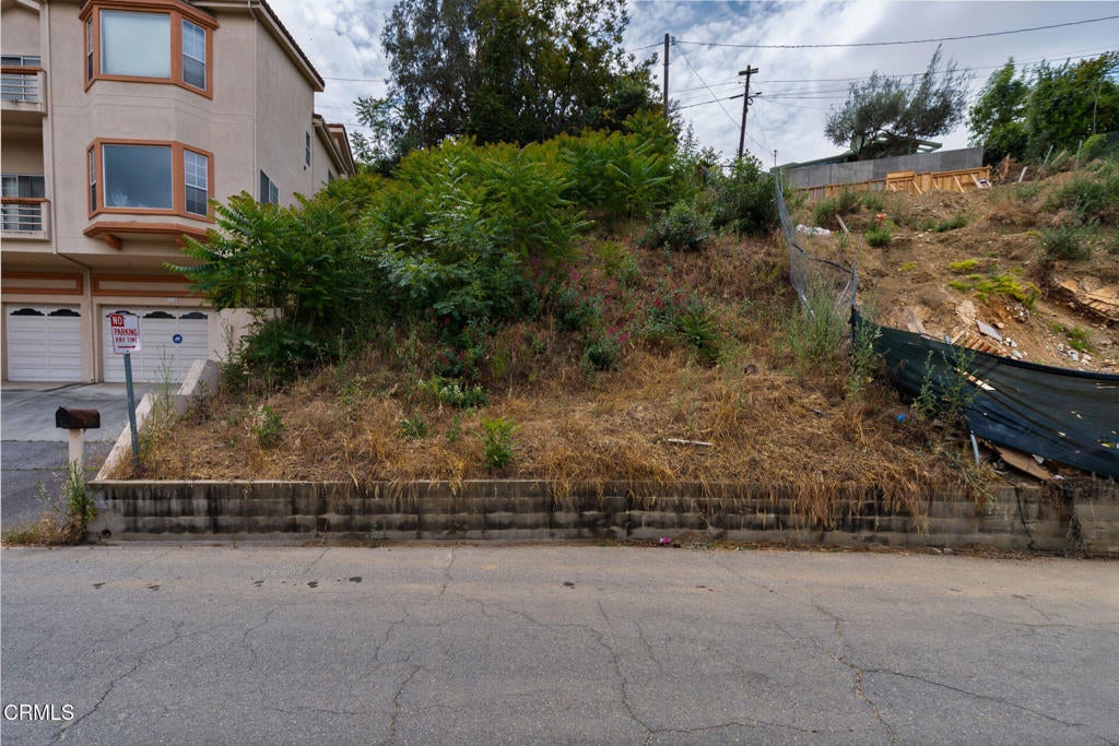 2131 Hanscom Drive