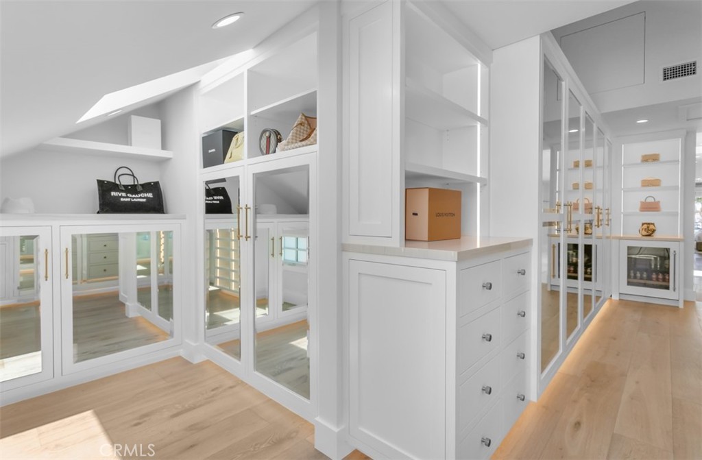 Bayshores (BSHR) - Residential Lease