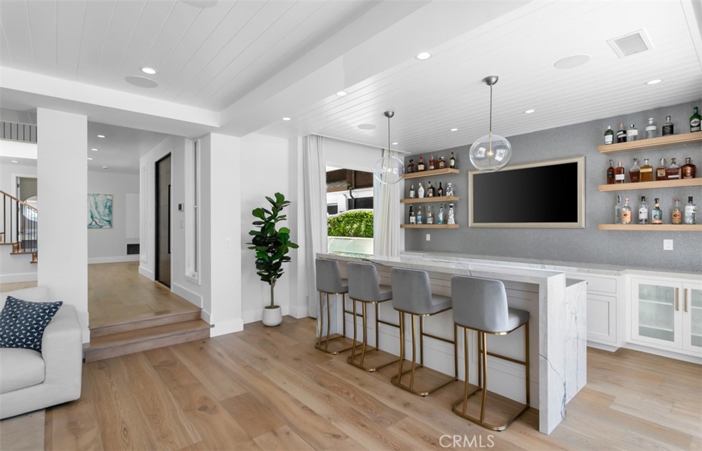 Bayshores (BSHR) - Residential Lease