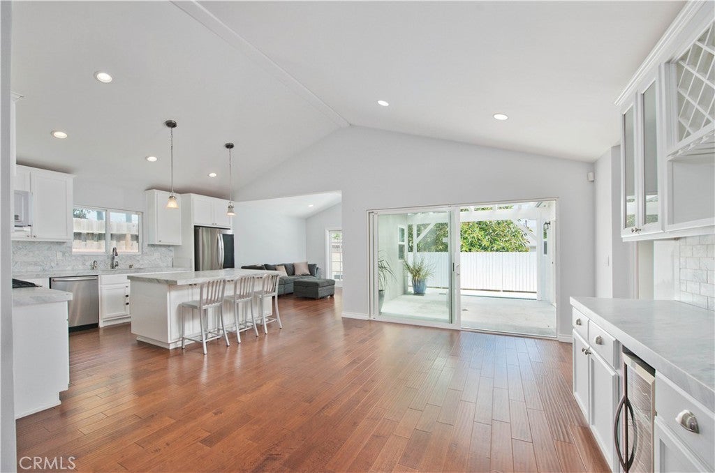 Photo of 17343 Martha Street, Encino, CA 91316 (MLS # SR26177214)