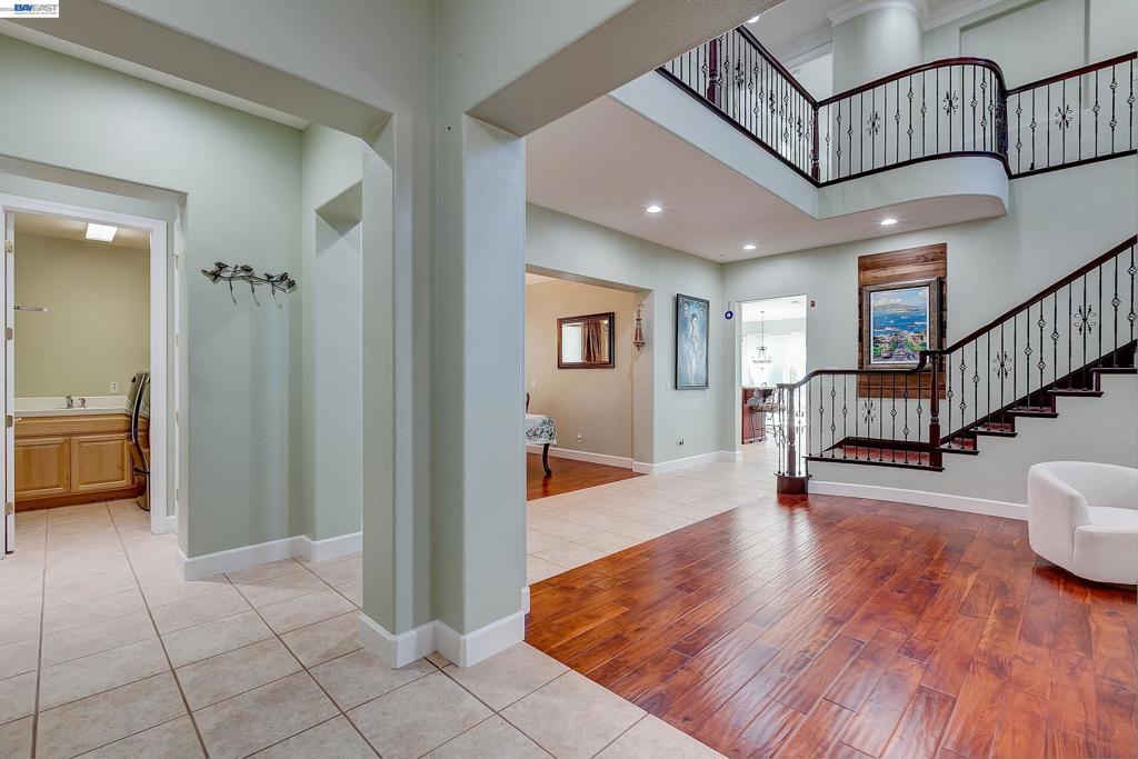 4951 GRAYHAWK CT