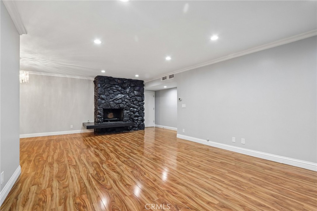 6225 Coldwater Canyon Avenue 102