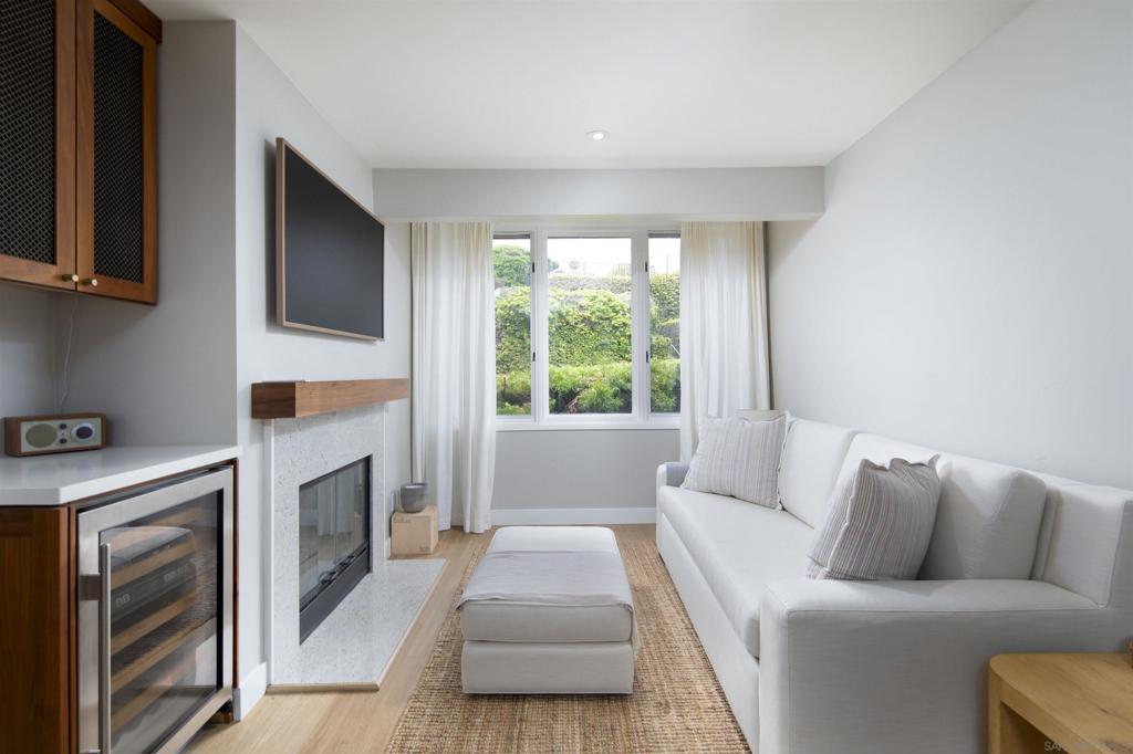 1562 Camino Del Mar 547