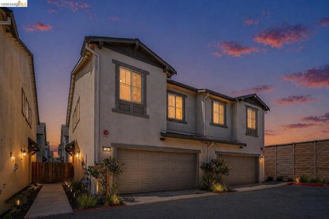Photo of 38 Fern Ln, Pittsburg, CA 94565 (MLS # 41141061)