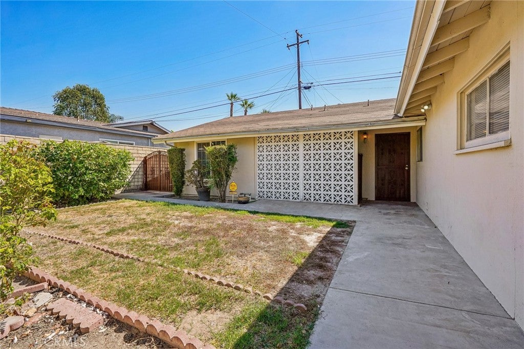 3248 La Puente Road