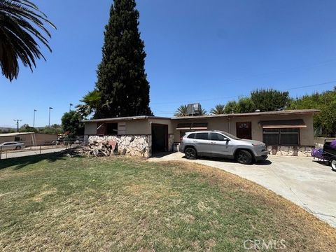 Photo of 4279 Kathy Avenue, Jurupa Valley, CA 92509 (MLS # IV25268207)