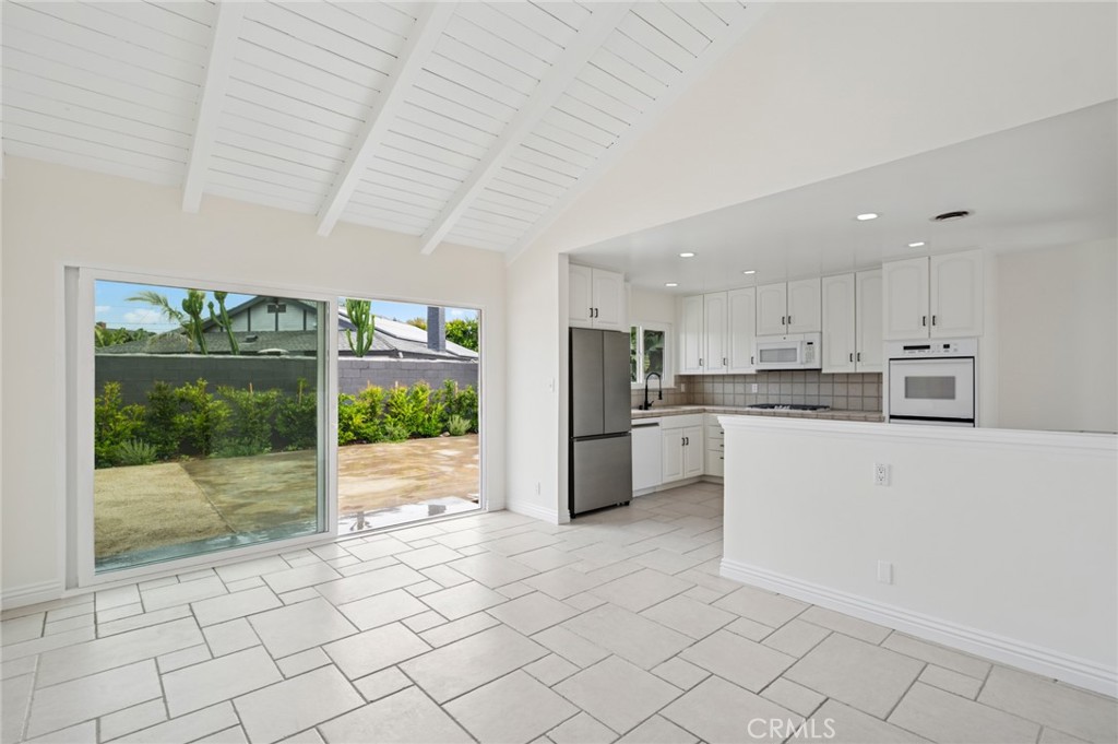 Dana Knolls (DK) - Residential Lease