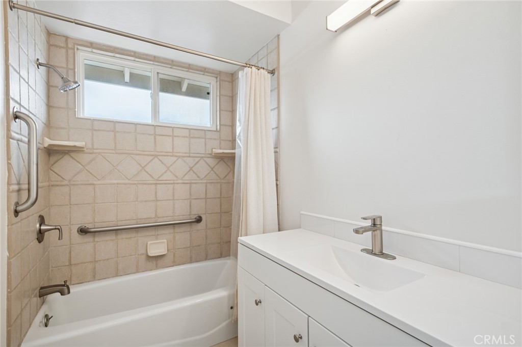 Dana Knolls (DK) - Residential Lease