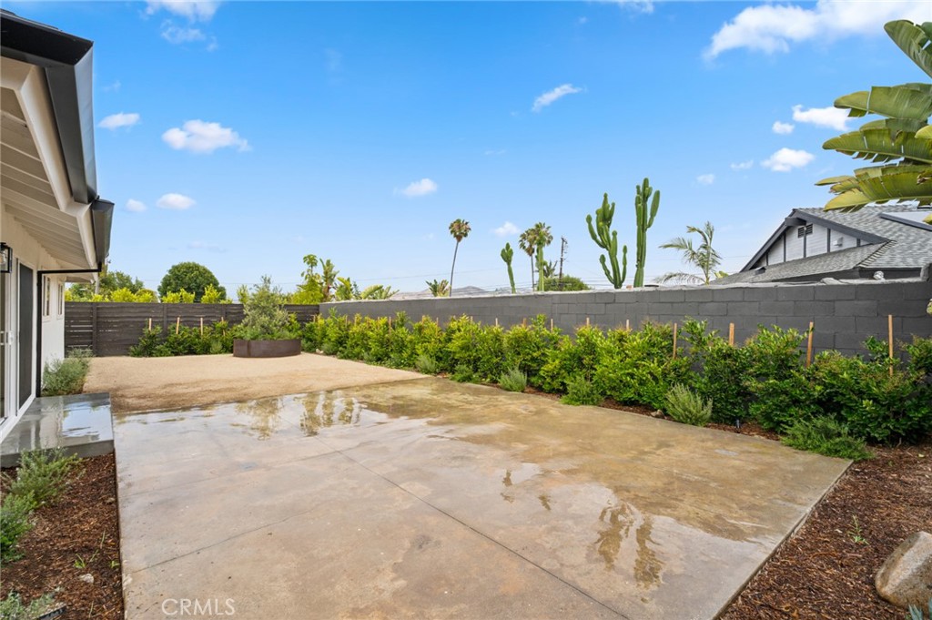 Dana Knolls (DK) - Residential Lease