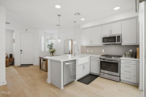 Tiny photo for 1230 E Thompson Boulevard #103, Ventura, CA 93001 (MLS # V1-37898)