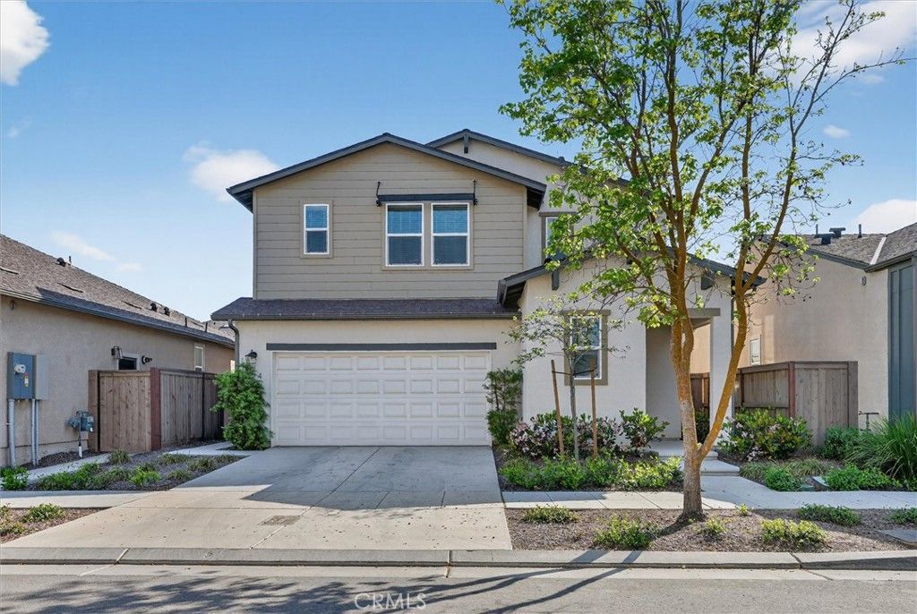 Photo of 824 Katelyn Avenue, Madera, CA 93636 (MLS # FR26066977)