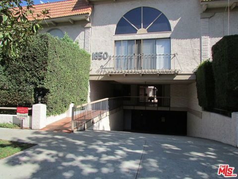 Photo of 1850 Midvale Avenue #7, Los Angeles, CA 90025 (MLS # 26634867)