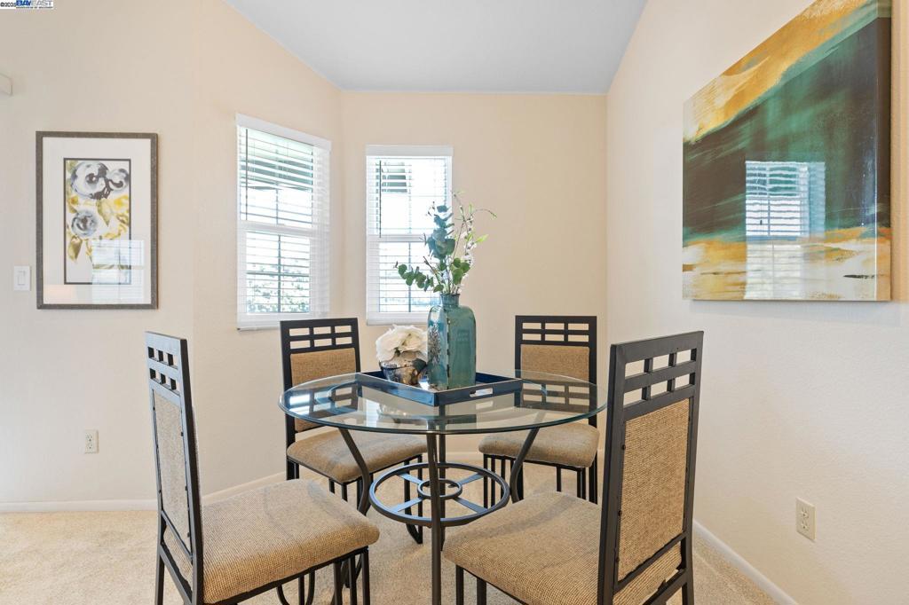 CANYON MEADOWS - Residential
