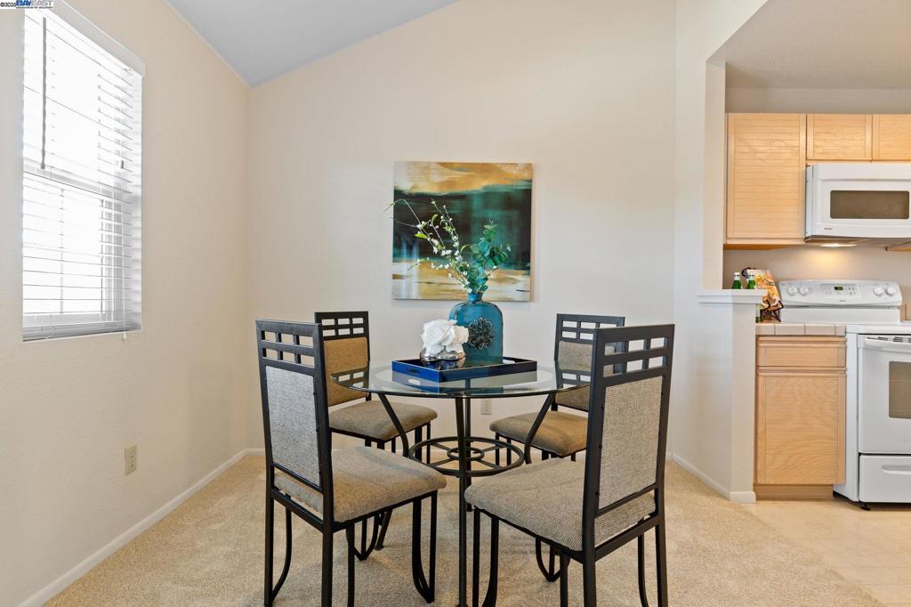 CANYON MEADOWS - Residential