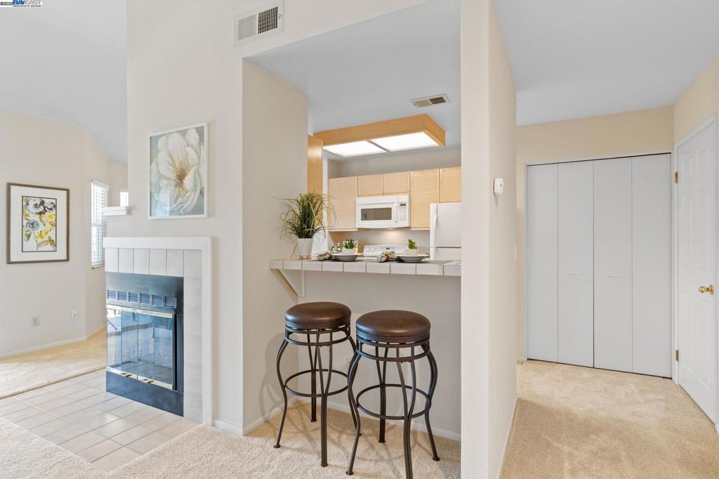 CANYON MEADOWS - Residential