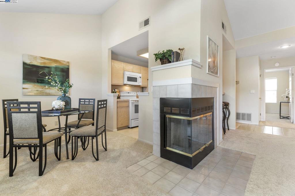 CANYON MEADOWS - Residential