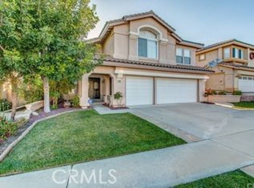 FABULOUS  NEIGHBORHOOD, THIS LARGE 2 STORY, 4 BR, 3 1/2 BATH HOME, IS APPROX. 2,567 SQ. FT, HAS A GREAT OPEN FLOOR PLAN, W/ LG. LIVING ROOM, FAMILY ROOM W/FIREPLACE, & WETBAR.  THE VERY LARGE MASTER SUITE HAS A  COZY FIREPLACE PLUS DOUBLE WALK IN CLOSETS . THE OVERSIZED  MASTER BATH HAS AS TUB & WALK IN SHOWER .  THERE IS A  LARGE LOFT- CAN BE USED  AS AN OFFICE,  GREAT FEATURE IS  THE LARGRE ISLAND KITCHEN & WALK IN PANTRY.

  THE ATTACHED -3 CAR GARAGE HAS LOTS OF BUILT IN CABINETS,

 - GREAT VIEW OF THE MOUNTAINS,- HOME NEEDS SOME REPAIR.

     

 

THIS IS A GREAT OPPORTUNITY FOR YOUR INVESTOR'S OR BUYER'S