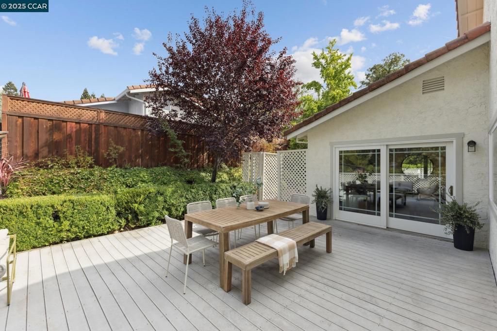 LIVORNA ESTATES - Residential