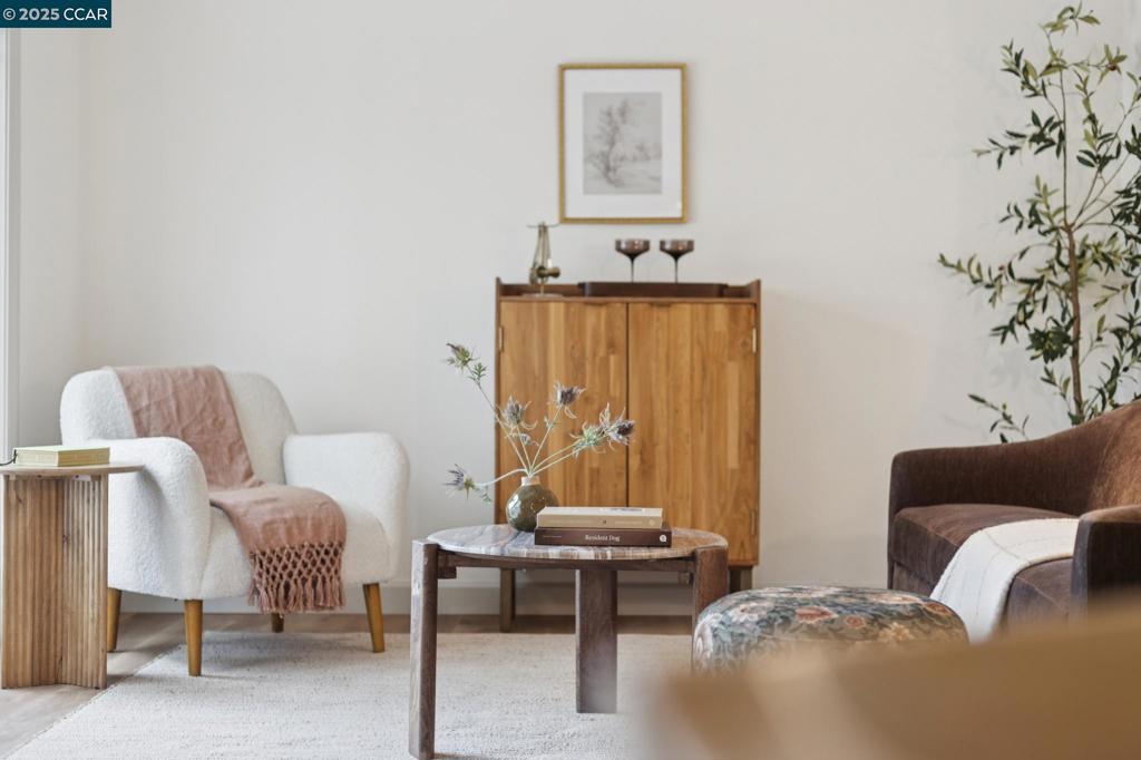 LIVORNA ESTATES - Residential