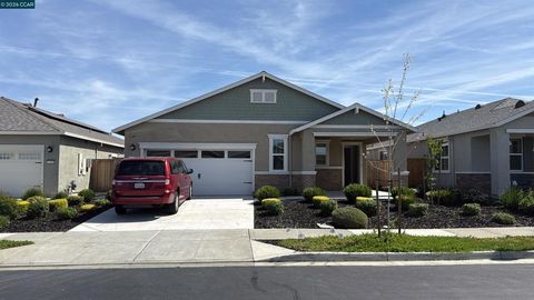 Photo of 2080 Park Pl Pl, Rio Vista, CA 94571 (MLS # 41129142)