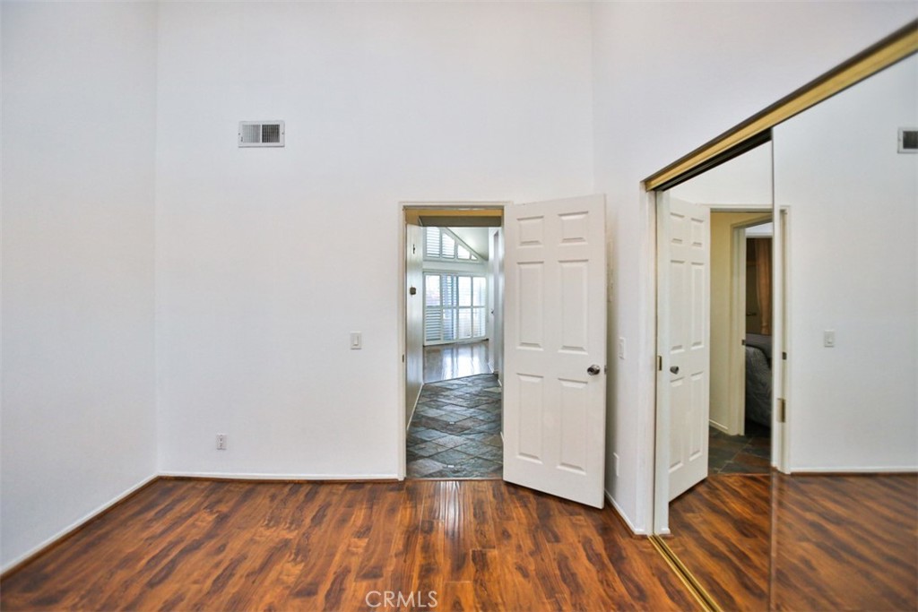 Pierhouse Condos (PRHS) - Residential