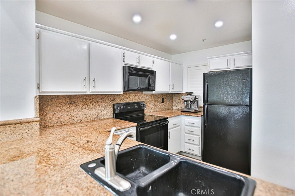 Pierhouse Condos (PRHS) - Residential