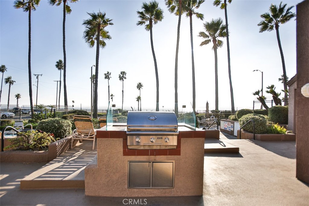 Pierhouse Condos (PRHS) - Residential