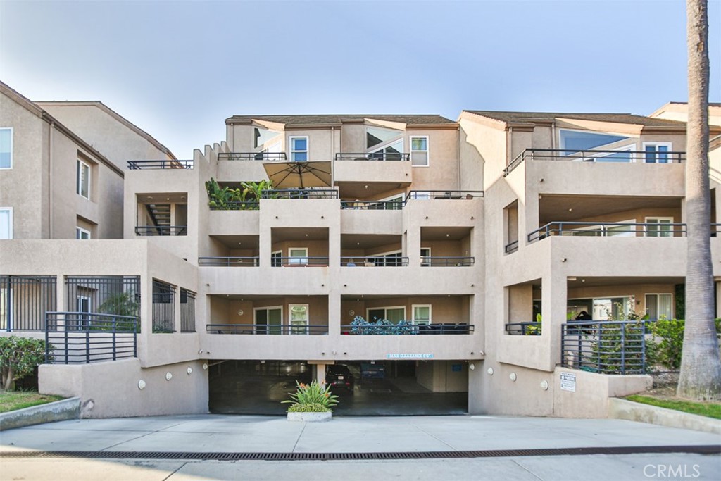 Pierhouse Condos (PRHS) - Residential