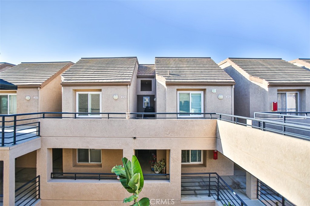 Pierhouse Condos (PRHS) - Residential