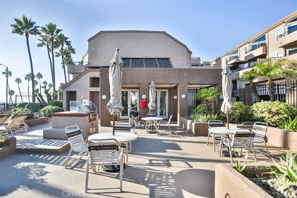 Pierhouse Condos (PRHS) - Residential