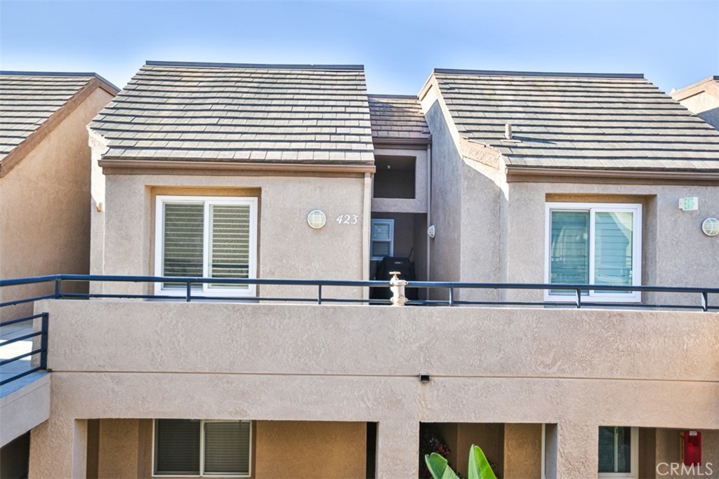 Pierhouse Condos (PRHS) - Residential