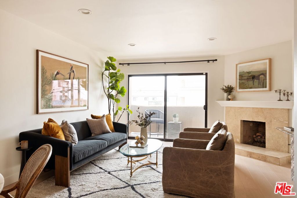 328 Culver Boulevard A