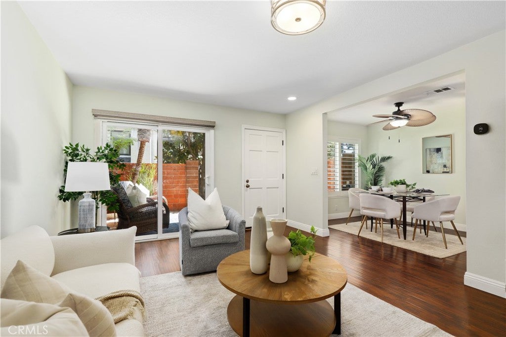 1609 Sherwood Village Circle
