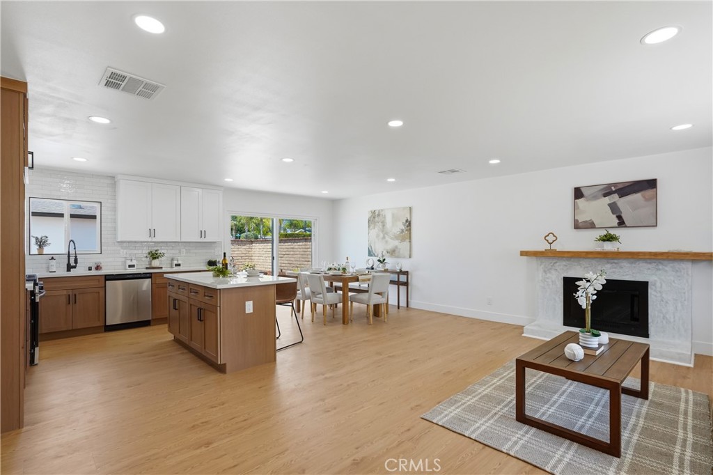 735 W Heber